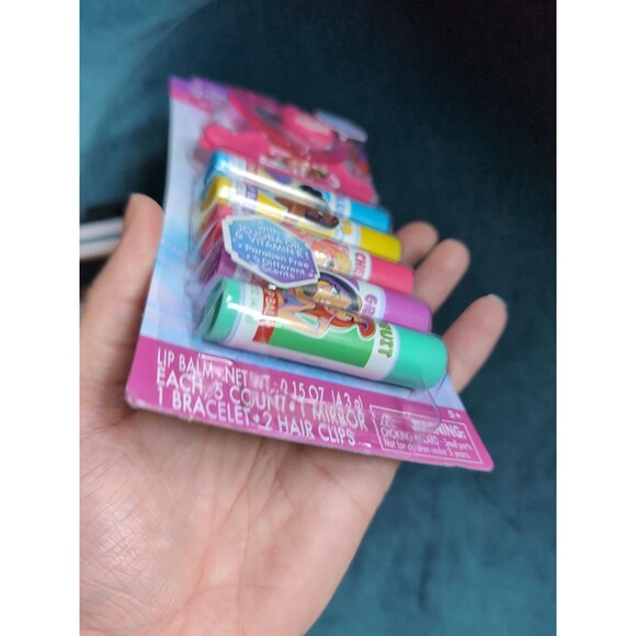 Disney Princess Bracelet Hair Clips Mirror and Flavored Lip Balm 5-Piece Set - Picture 3 of 4